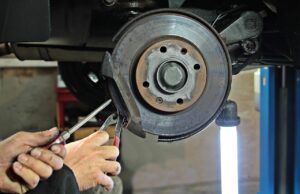 auto repair shop, workshop, brake disc, brake, change, brake change, automobile, car mechanic, specialist, lifting platform, repair, check, professional, vehicle, tool, work, lamp, work lamp, exchange, workshop, brake, brake, change, car mechanic, car mechanic, car mechanic, car mechanic, car mechanic, repair, repair